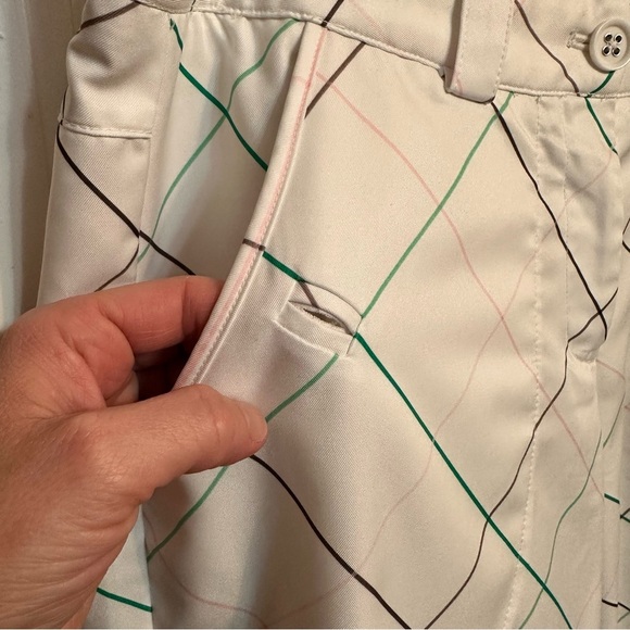 Nike Golf Women's Argyle Bermuda Shorts Size 6 Multicolor Dri-Fit - Picture 6 of 9